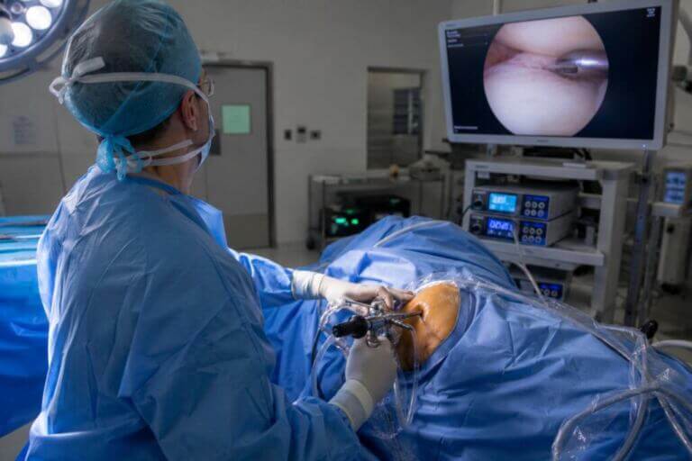 Shoulder arthroscopy performed by shoulder surgeon in Perth